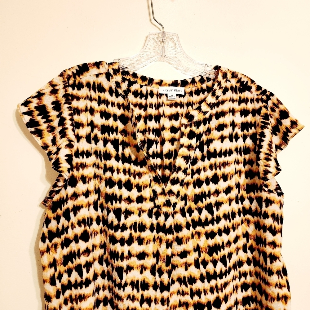 Calvin Klein | Women's Black and Tan Animal Print V-Neck Blouse Top (Size XL) - Picture 3 of 11